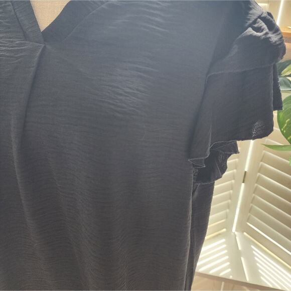 BOUTIQUE BLACK NWOT DOUBLE RUFFLE CAP SLEEVE V NECK  MULTIPLE SIZES - Picture 2 of 6